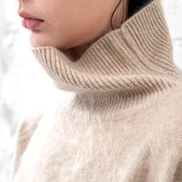 ファーカシミヤタートルネックニット